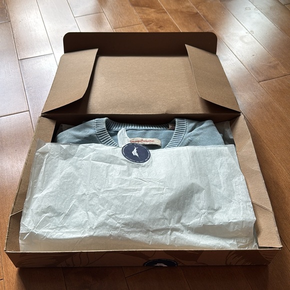 NWOT Tommy Bahamas Sweater in Medium - Picture 7 of 9